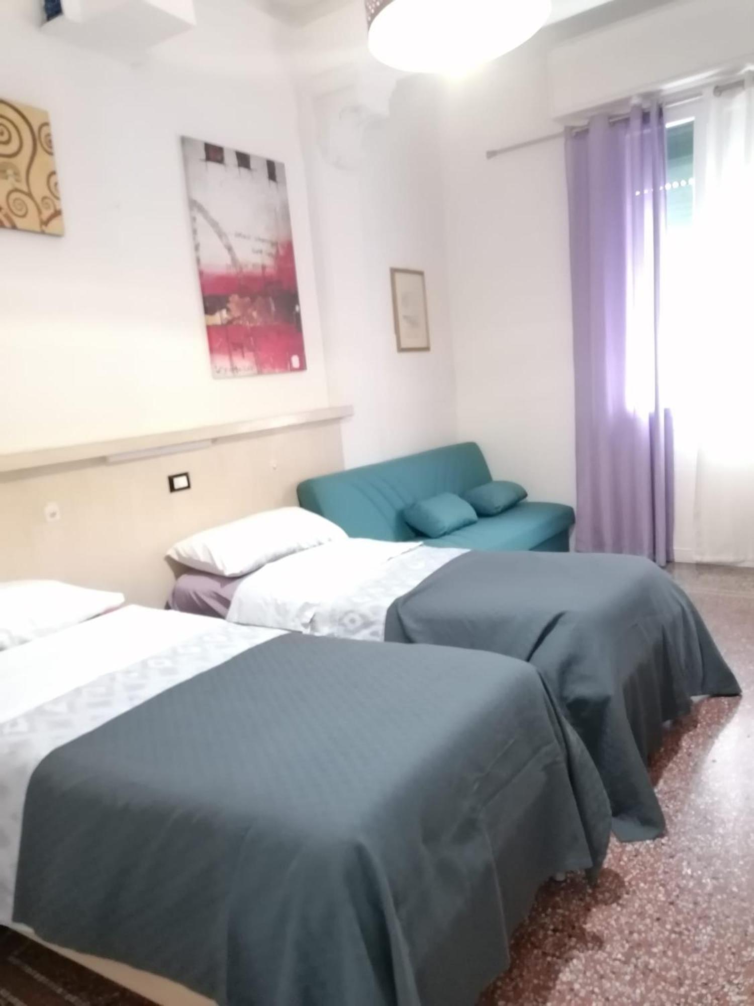Acquamarina Hotel Genua Buitenkant foto